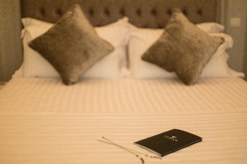 Padam Boutique Hotel Tirana Bagian luar foto